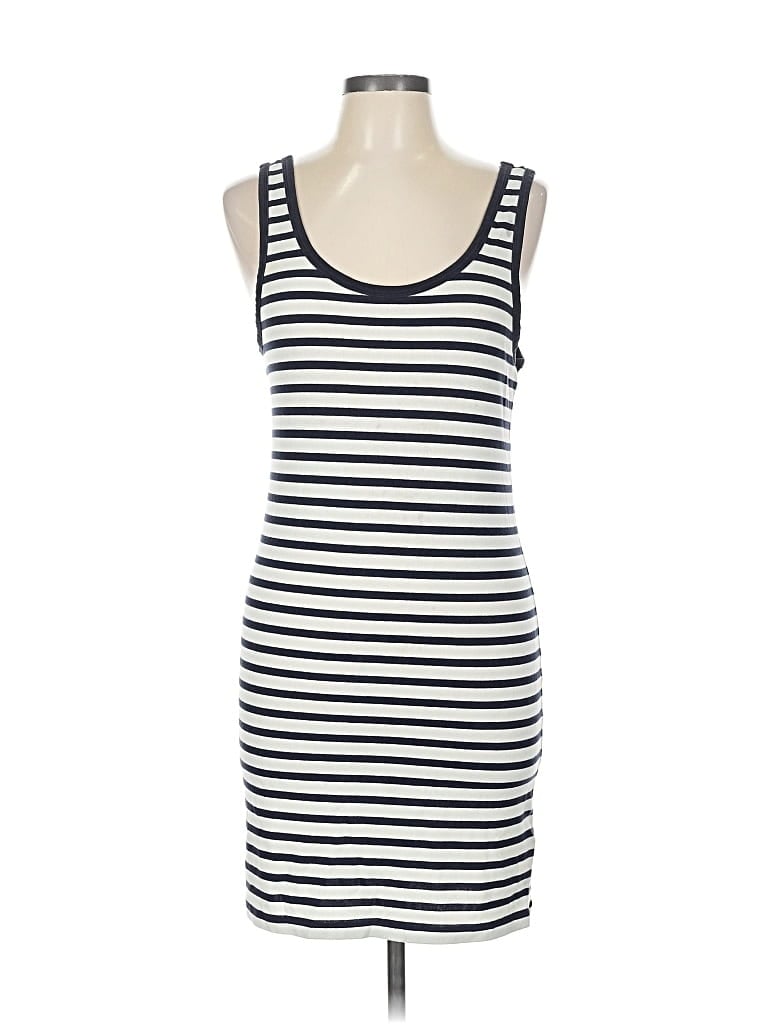Pre-owned H&m Casual Dress In White