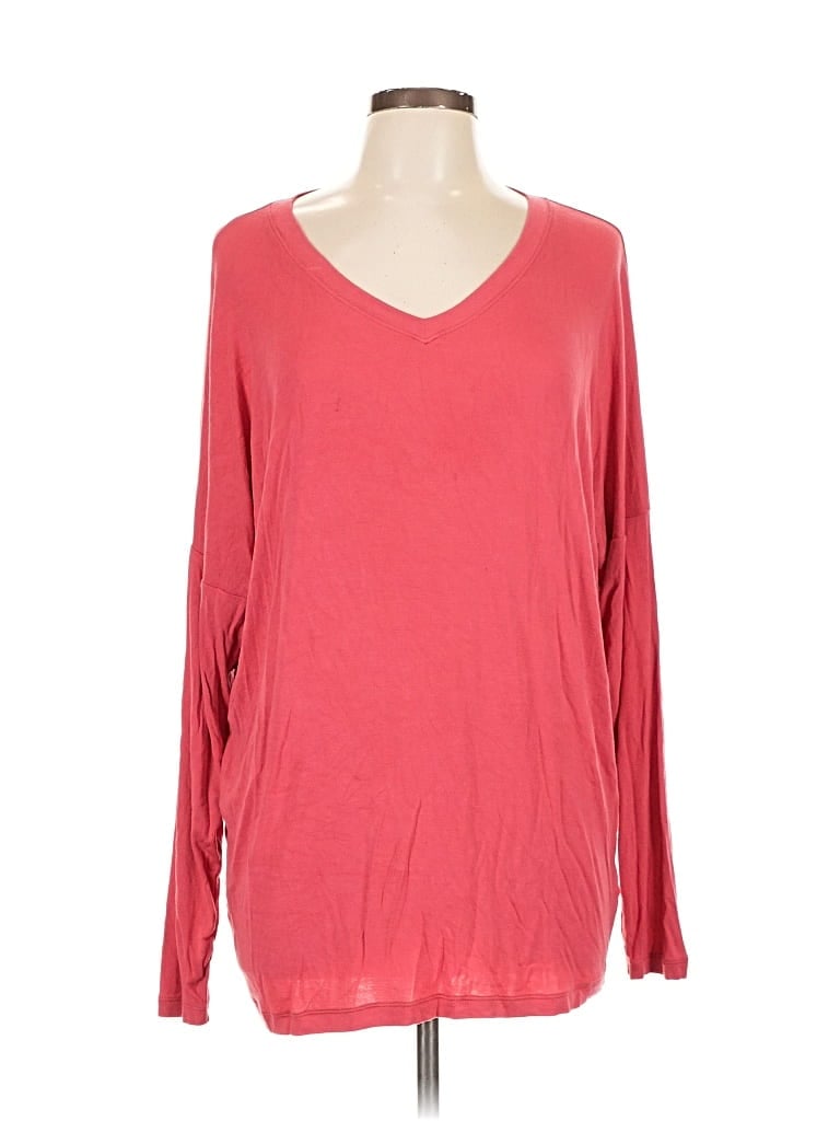 Pre-owned Cabi Long Sleeve T-shirt In Red