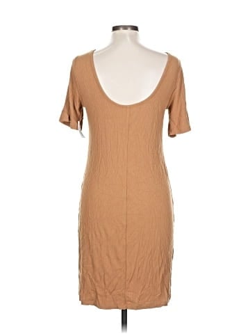 Old Navy Casual Dress (view 2)