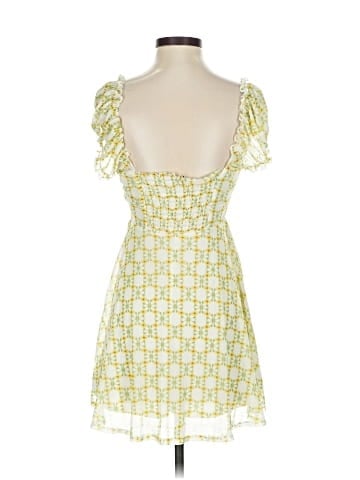 Urban Outfitters Casual Dress (view 2)