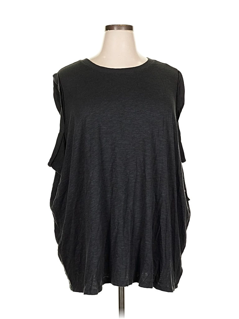 Torrid Sleeveless T-shirt In Black
