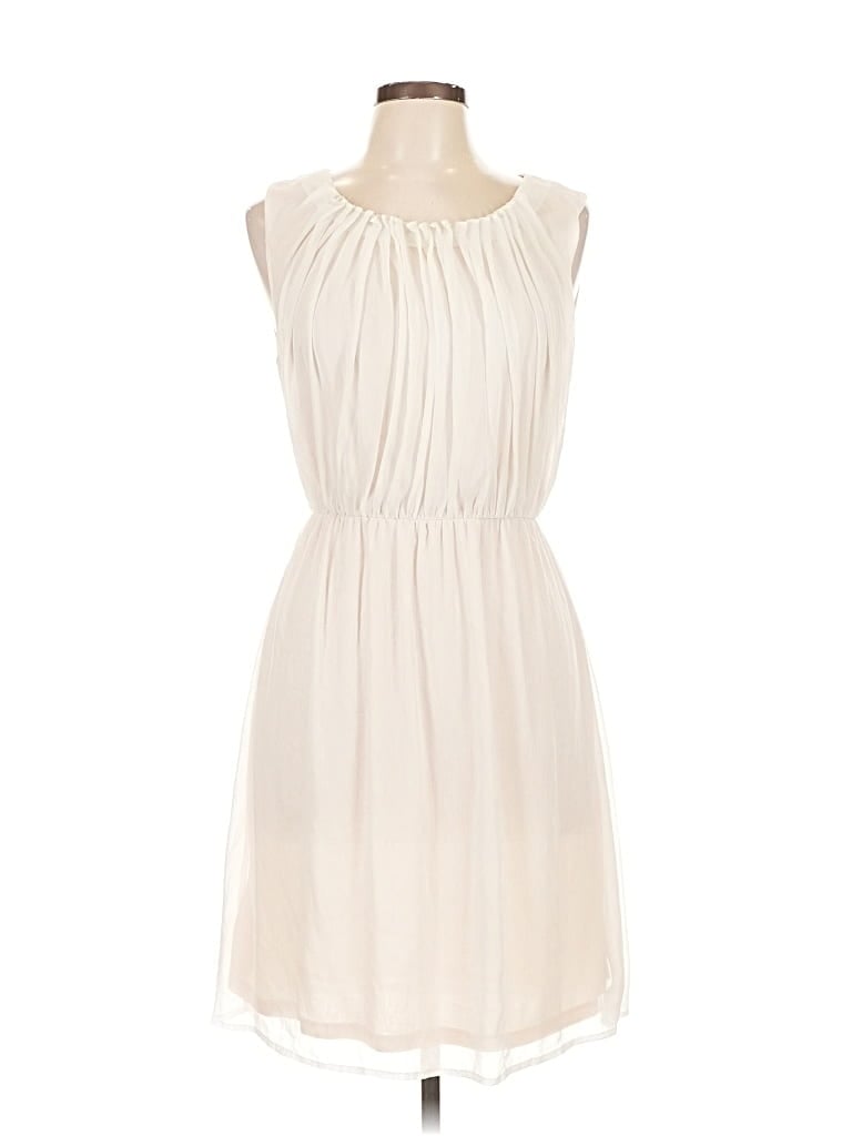 Pre-owned H&m Casual Dress In White