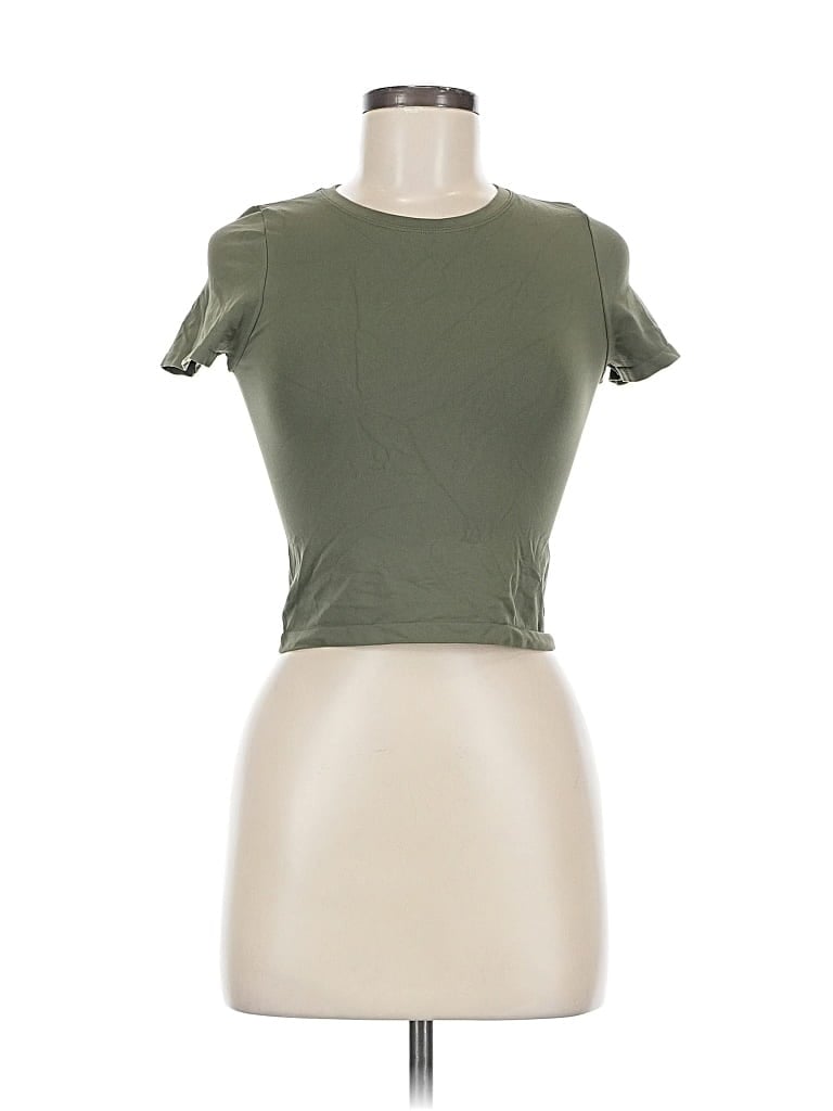 Pre-owned Dynamite Short Sleeve T-shirt In Green