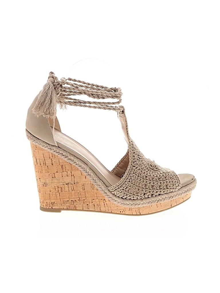 Pre-owned Pelle Moda Wedges In Gray
