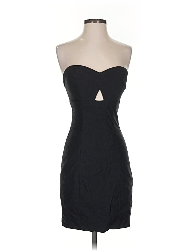Pre-owned Guess Cocktail Dress In Black