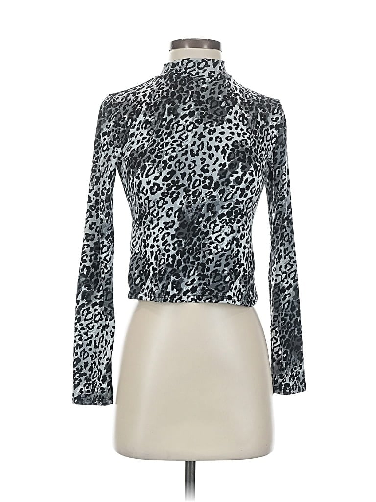 OLIVIA RAE Pre-owned Long Sleeve Top Silver Animal Print Pattern Turtleneck Tops