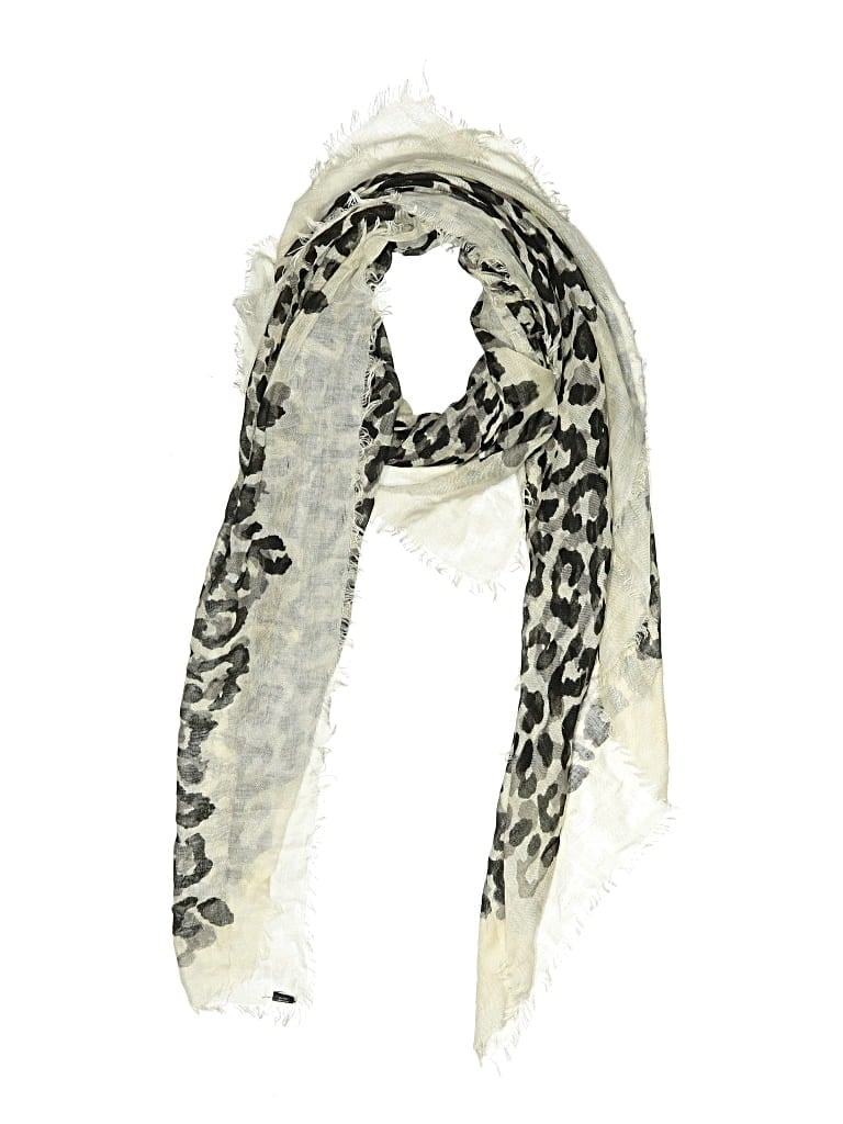 UNBRANDED Pre-owned Scarf In White