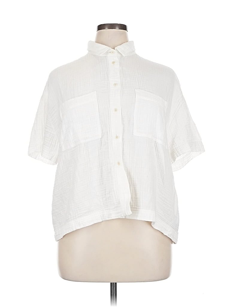 Click to view more detailed imagery on our partner's website Pre-owned Madewell Short Sleeve Blouse In White