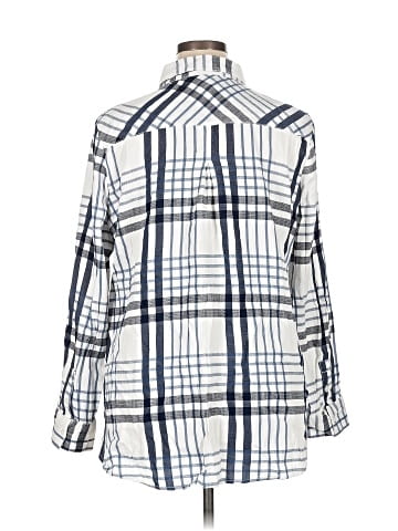 Liz Claiborne Long Sleeve Button-Down Shirt (view 2)