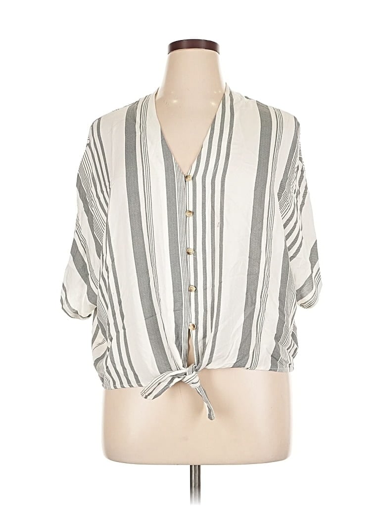 Pre-owned Style Envy 3/4 Sleeve Blouse In Gray