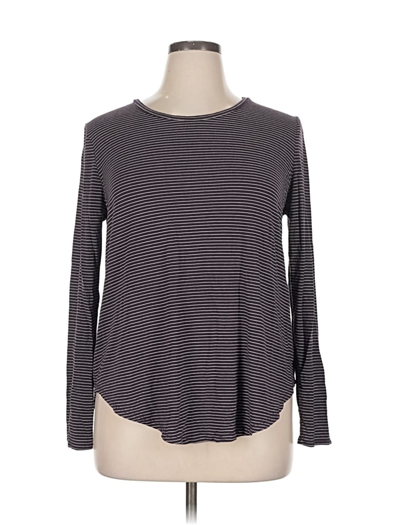 Pre-owned Market & Spruce Long Sleeve T-shirt In Gray