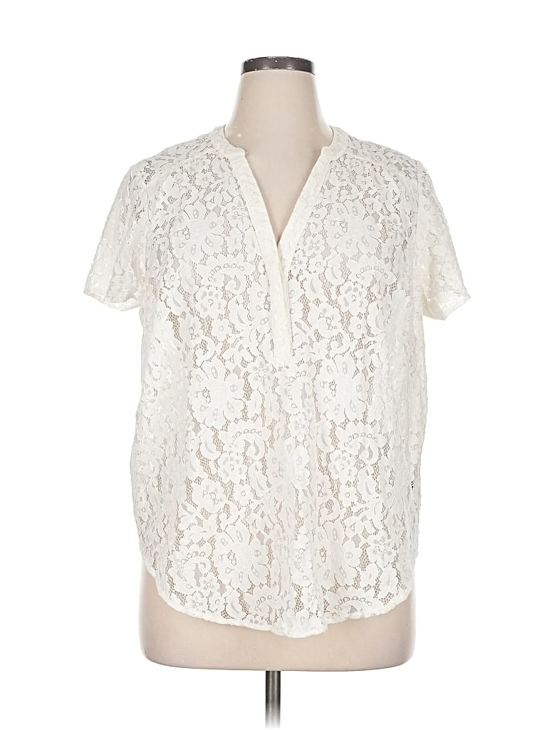 Pre-owned Torrid Short Sleeve Blouse In White