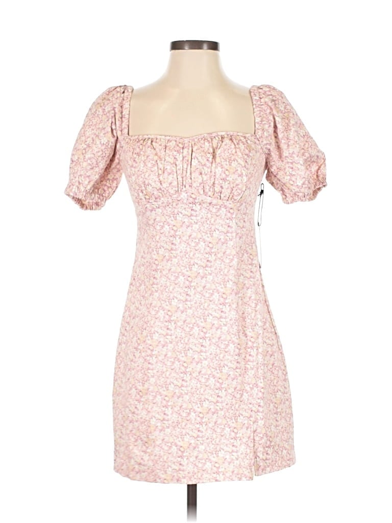 Pre-owned Astr Casual Dress In Pink
