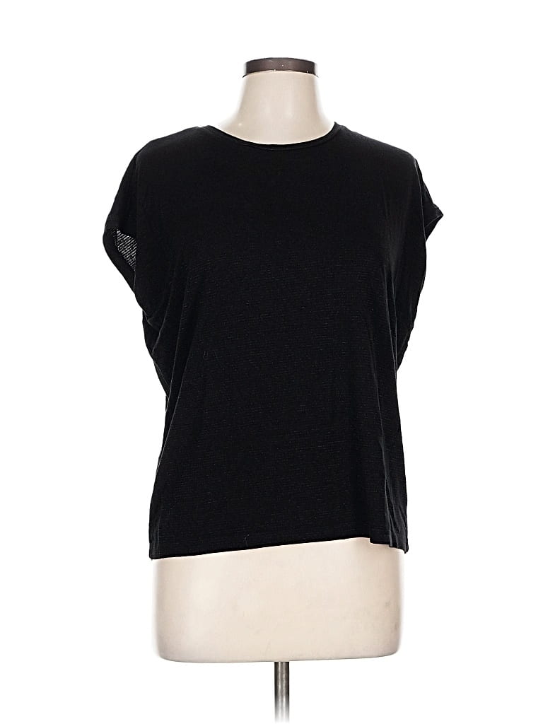 Click to view more detailed imagery on our partner's website Pre-owned Only Short Sleeve T-shirt In Black