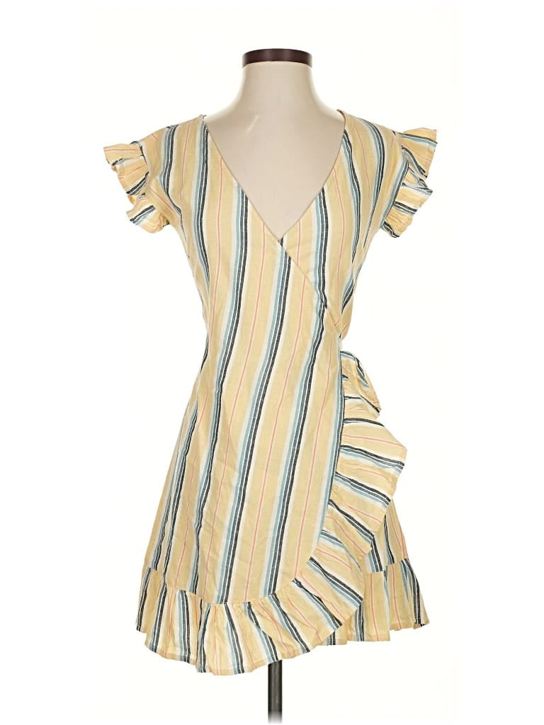 Pre-owned Billabong Casual Dress In Yellow