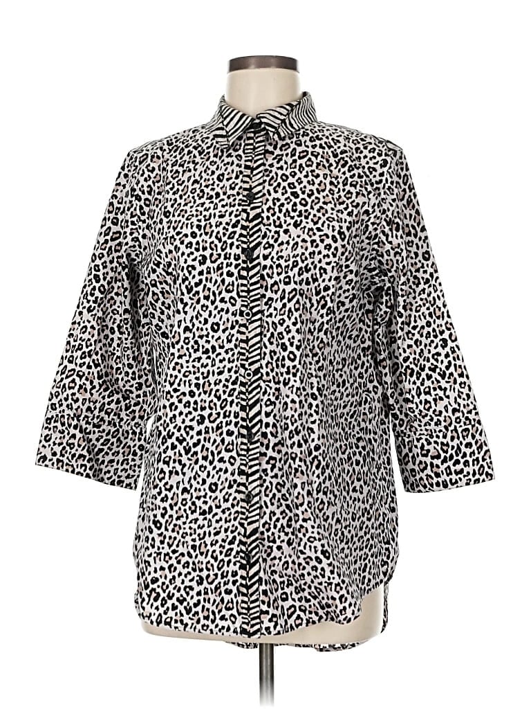 Click to view more detailed imagery on our partner's website Pre-owned Chico's 3/4 Sleeve Button Down Shirt In Gray