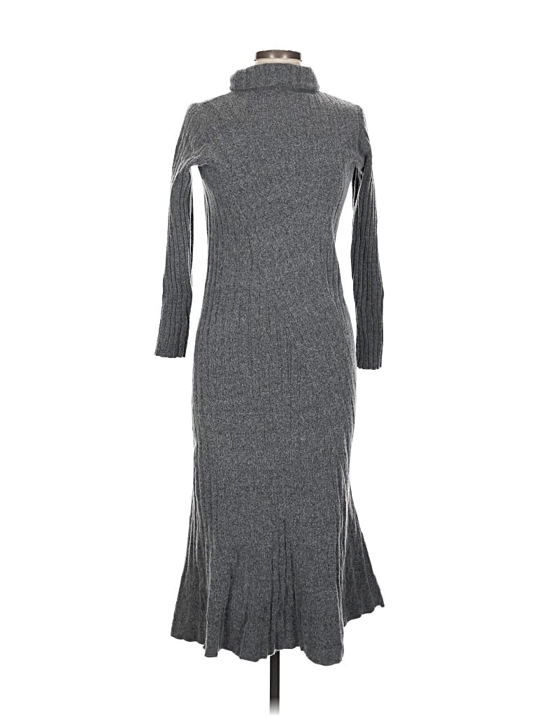 Click to view more detailed imagery on our partner's website Pre-owned Elie Tahari Casual Dress In Gray