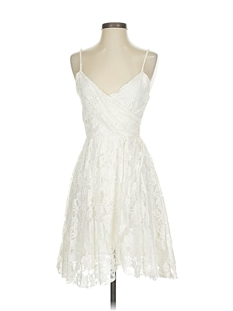 Pre-owned Abercrombie & Fitch Cocktail Dress In White