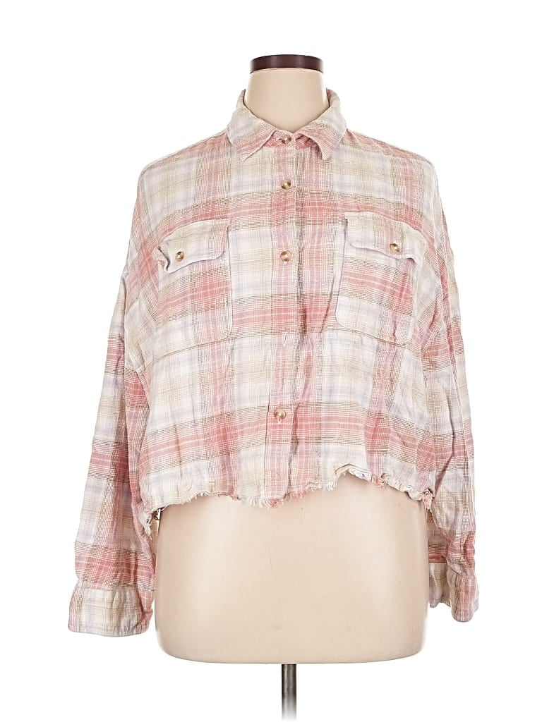 Click to view more detailed imagery on our partner's website Pre-owned Aéropostale 3/4 Sleeve Button Down Shirt In Pink