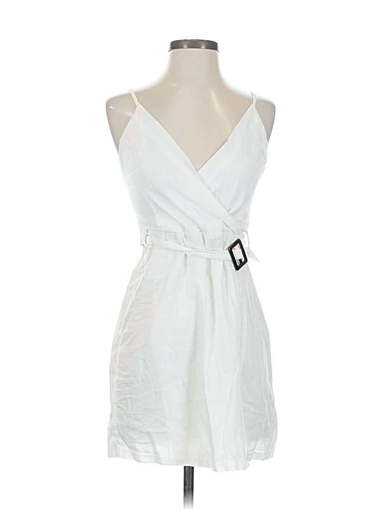 Pre-owned Urban Outfitters Casual Dress In White