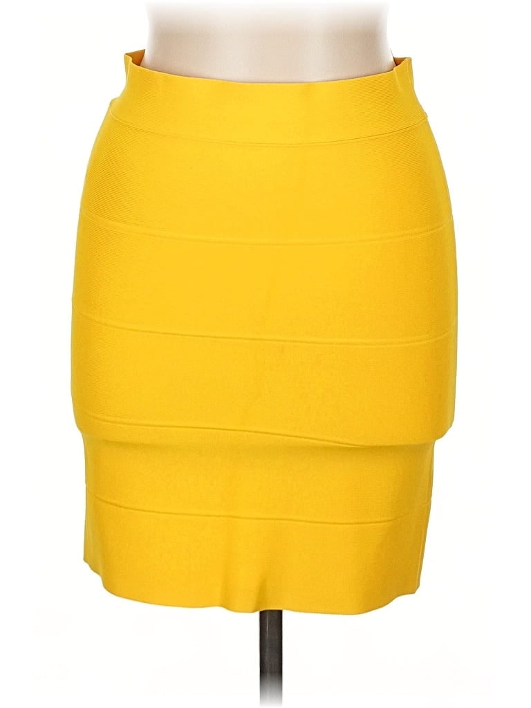 Pre-owned Bcbgmaxazria Casual Skirt In Yellow