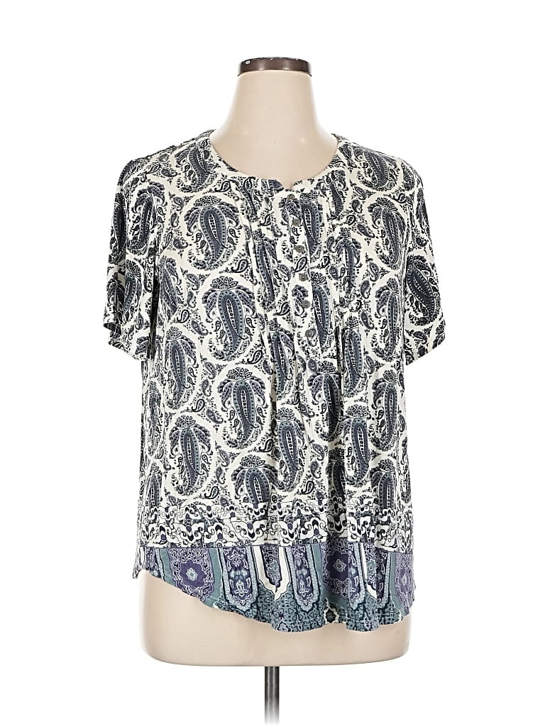 Click to view more detailed imagery on our partner's website Pre-owned Rose + Olive Short Sleeve Blouse In Blue