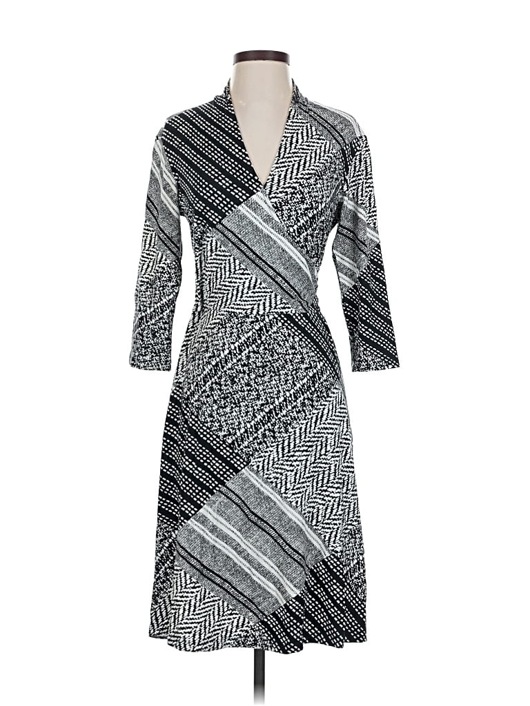 Click to view more detailed imagery on our partner's website Pre-owned Jockey Casual Dress In Gray