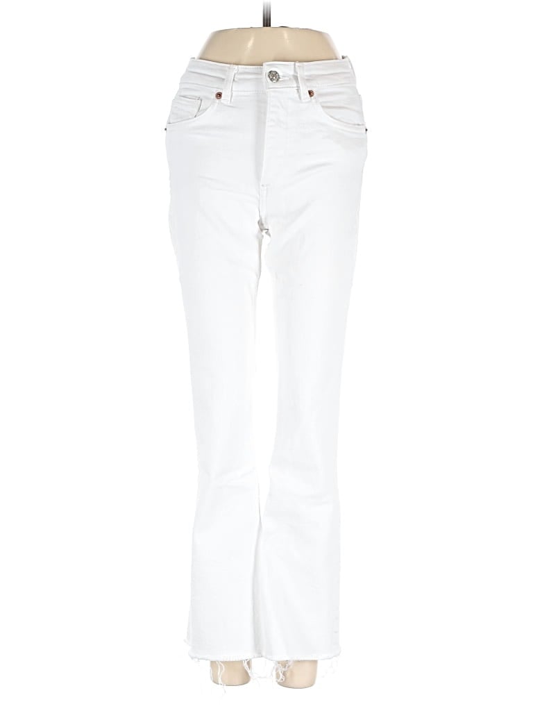 Click to view more detailed imagery on our partner's website Pre-owned Zara Jeans In White