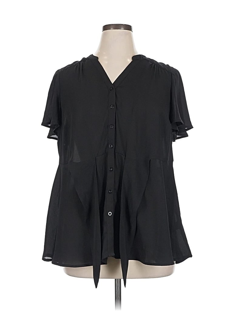 Pre-owned Torrid Short Sleeve Blouse In Black