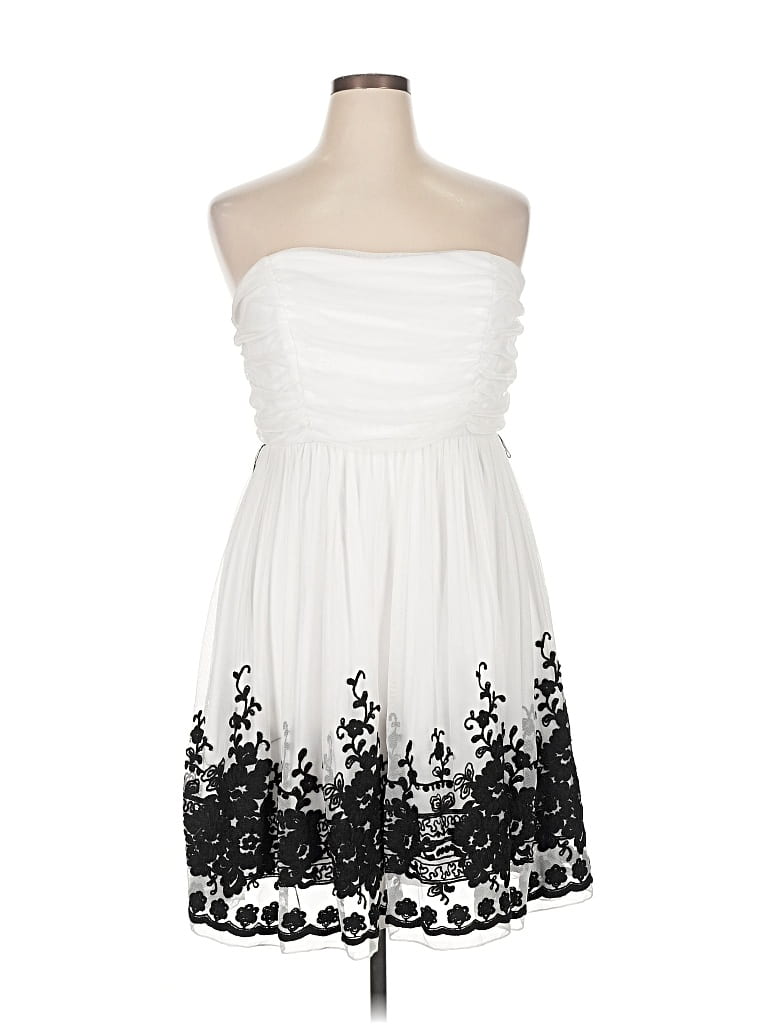 Pre-owned Rue21 Cocktail Dress In White
