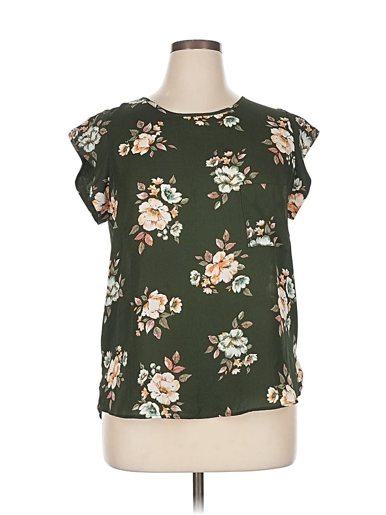 Click to view more detailed imagery on our partner's website Pre-owned Alice Blue Short Sleeve Blouse In Green