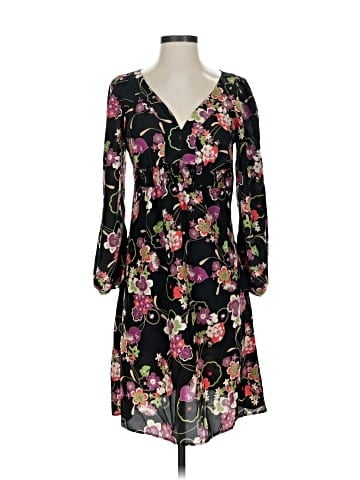 Ann Taylor LOFT Casual Dress (view 1)