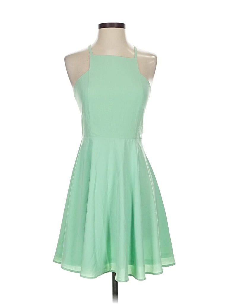 Click to view more detailed imagery on our partner's website Pre-owned Lulus Cocktail Dress In Green