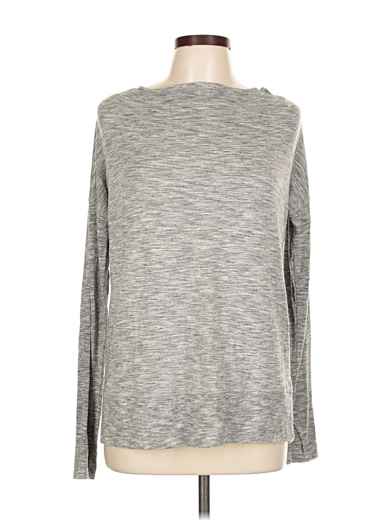 Pre-owned Athleta Long Sleeve T-shirt In Gray