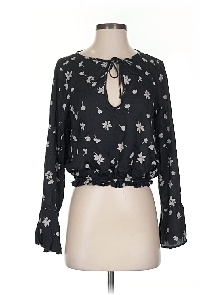 Click to view more detailed imagery on our partner's website Pre-owned Amuse Society Long Sleeve Blouse In Black