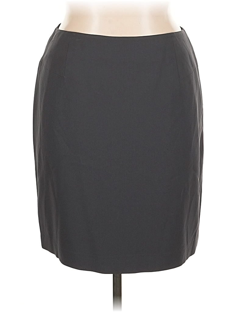 Click to view more detailed imagery on our partner's website Pre-owned Jones New York Casual Skirt In Gray