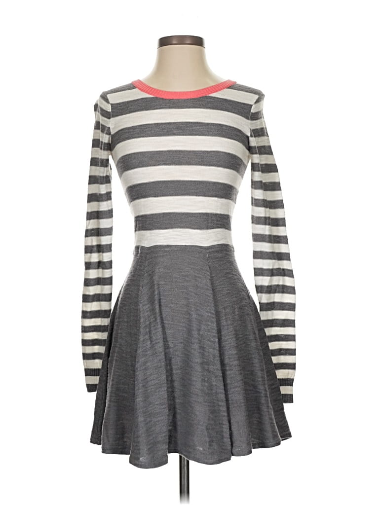 Pre-owned Express Casual Dress In Gray