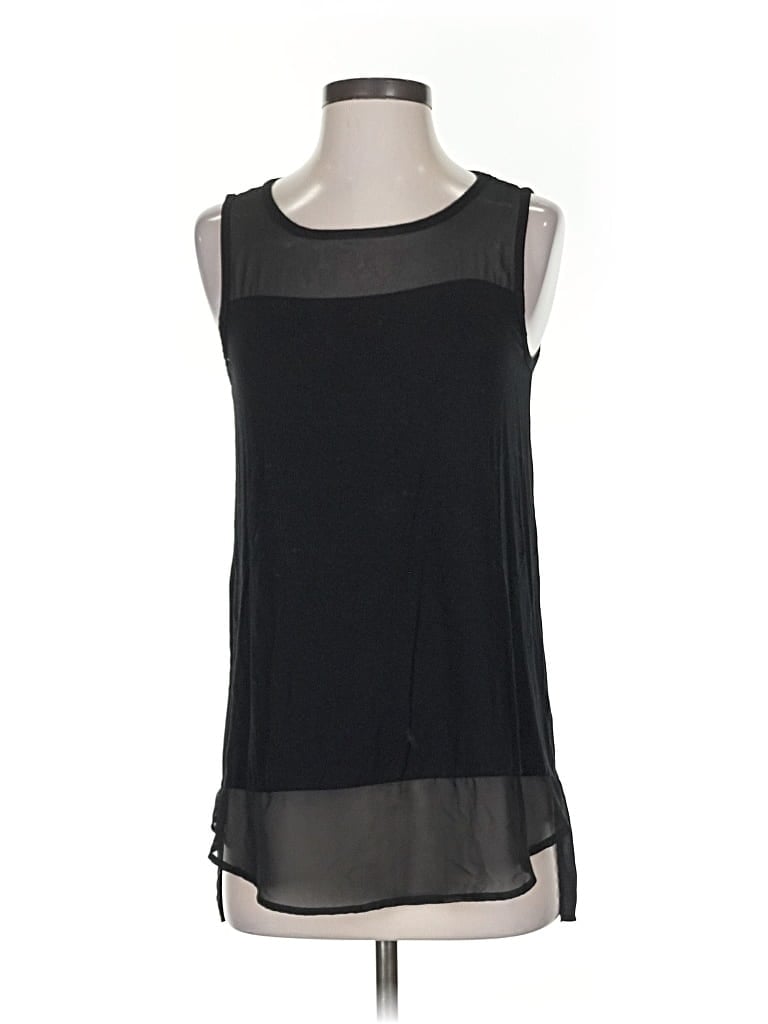 Pre-owned Vince Camuto Sleeveless Blouse In Black