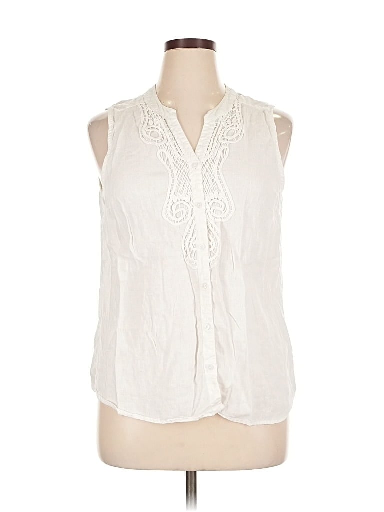 Pre-owned Dana Buchman Sleeveless Blouse In White