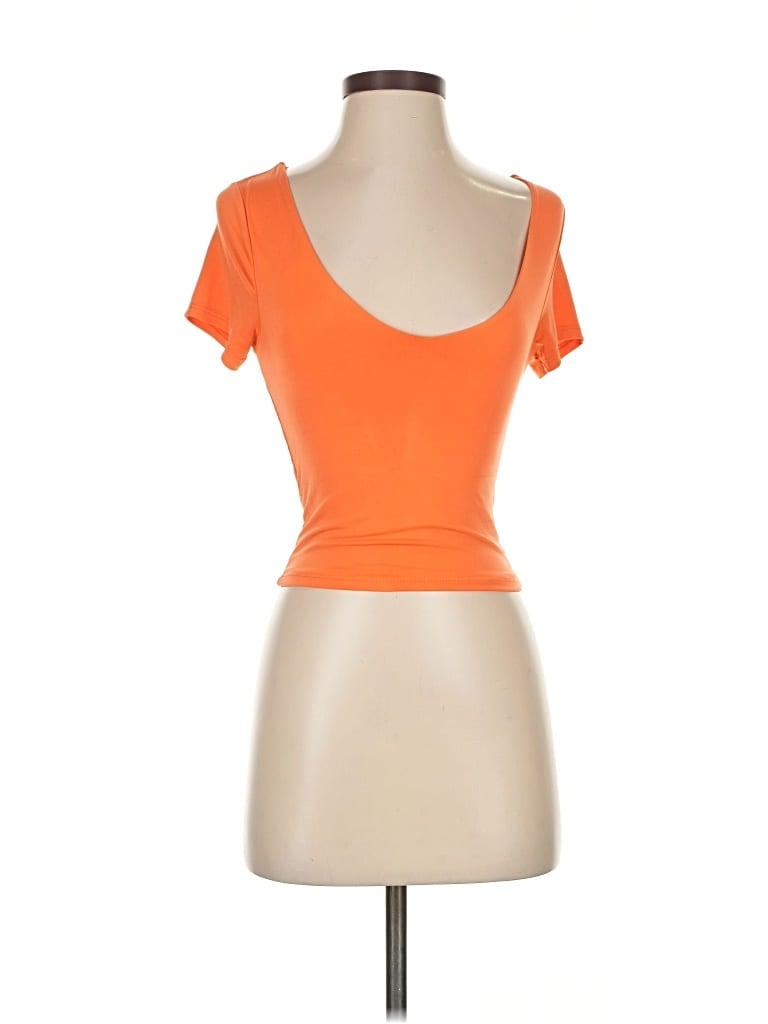 Pre-owned Live In The Moment Short Sleeve Top Orange Scoop Neck Tops