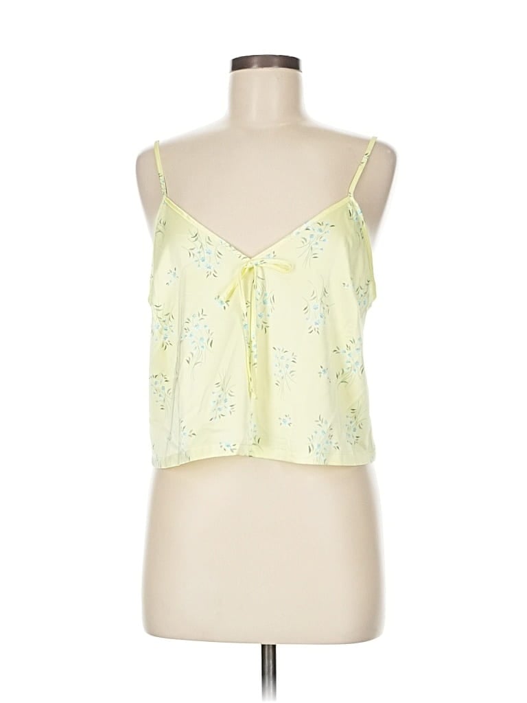 Colsie Sleeveless Blouse In Yellow