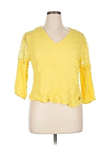 Adrienne Vittadini 3/4 Sleeve Top (view 1)