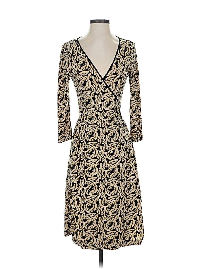 Pre-owned Bcbgmaxazria Casual Dress In Brown