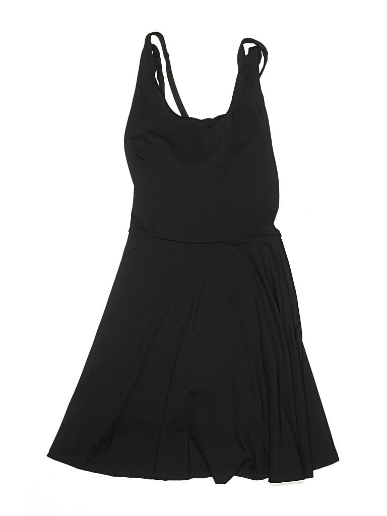 Click to view more detailed imagery on our partner's website Pre-owned Fabletics Cocktail Dress In Black