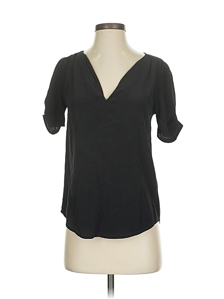 Click to view more detailed imagery on our partner's website Pre-owned Joie Short Sleeve Silk Top Black V Neck Tops
