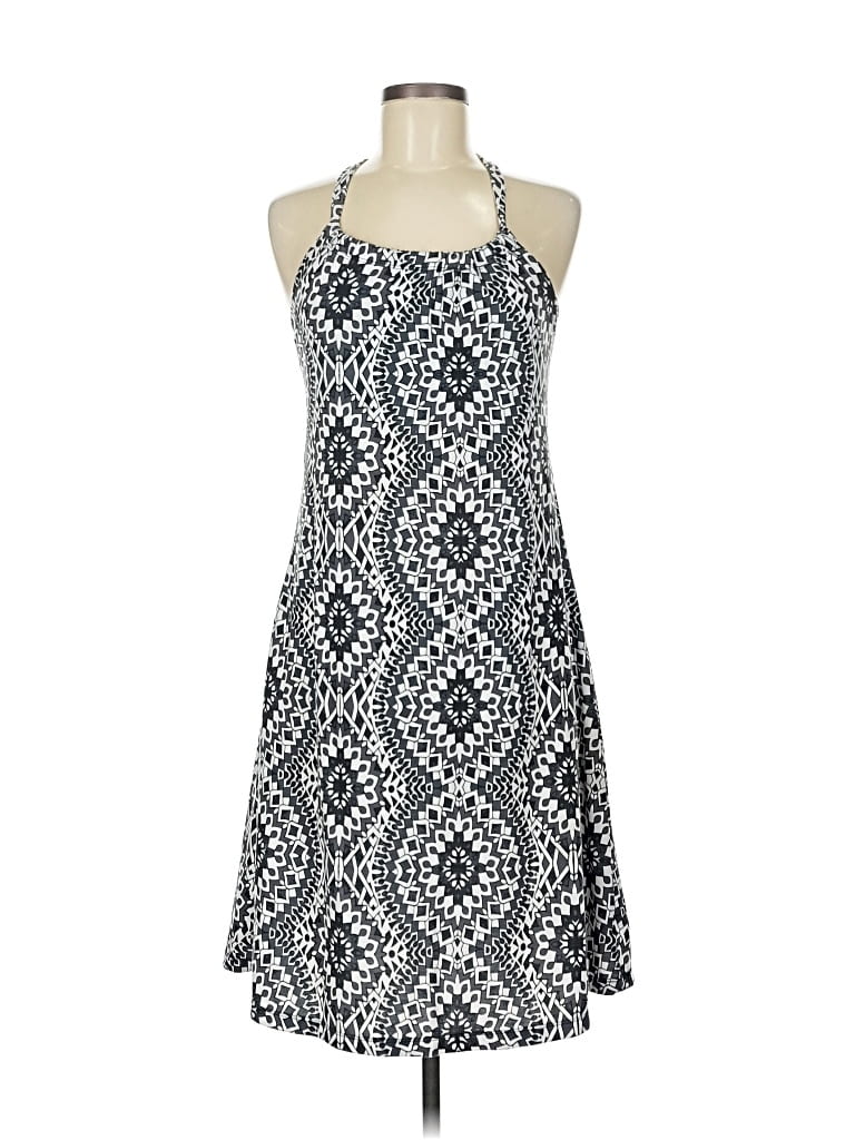 Click to view more detailed imagery on our partner's website Pre-owned Prana Casual Dress In Gray