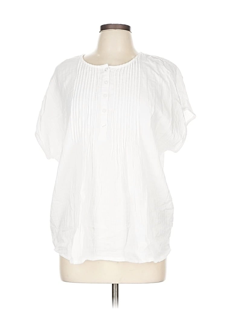 Click to view more detailed imagery on our partner's website Pre-owned Coldwater Creek Short Sleeve Blouse In White