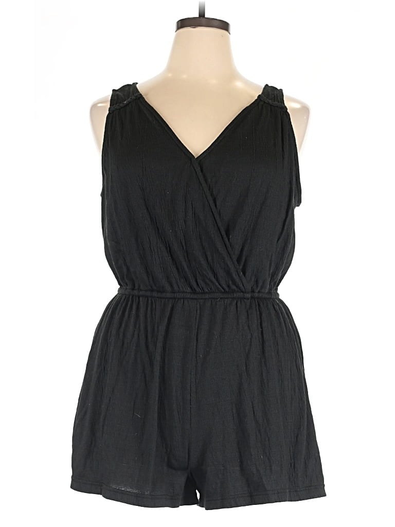 Pre-owned Universal Thread Romper In Black