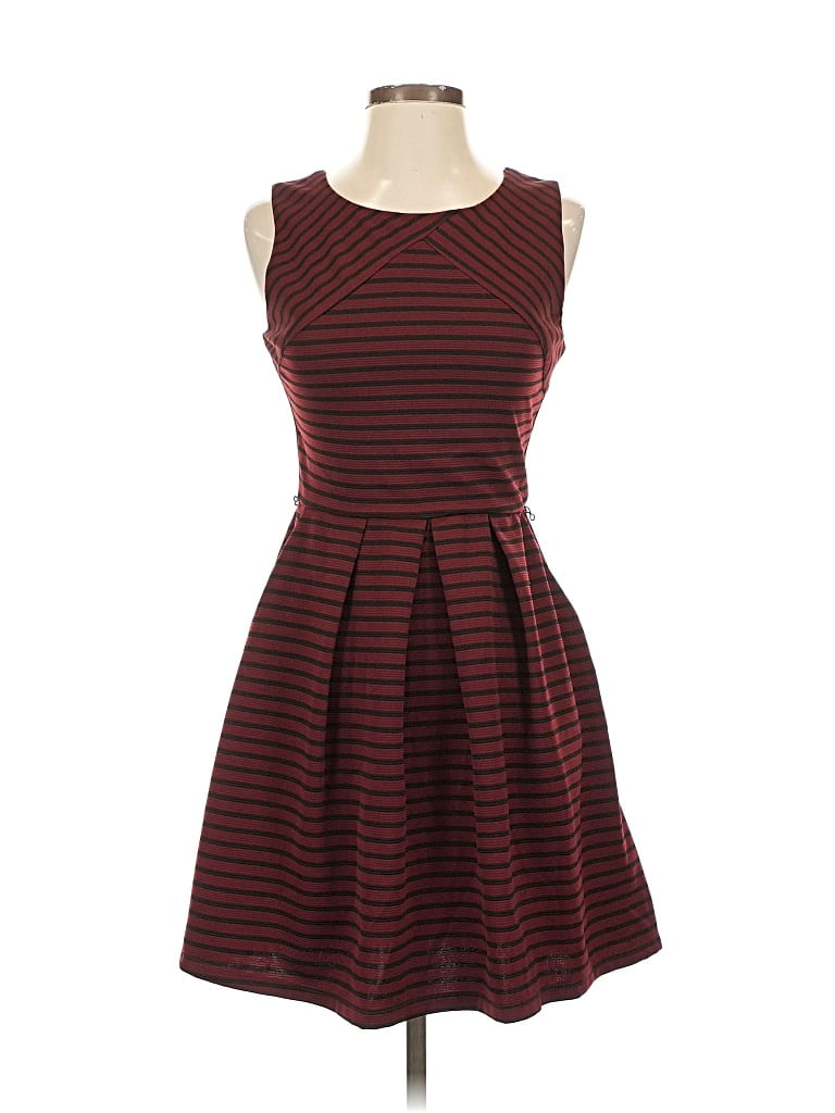 Pre-owned Iz Byer Casual Dress In Burgundy