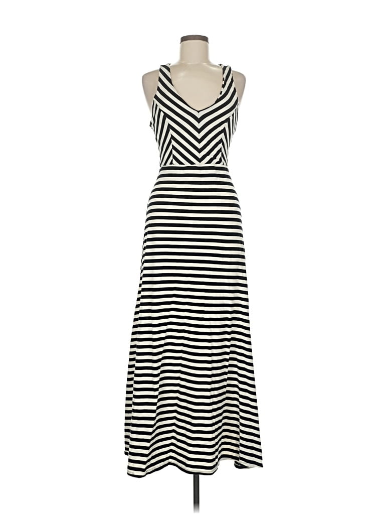 Pre-owned Monteau Casual Dress In Black